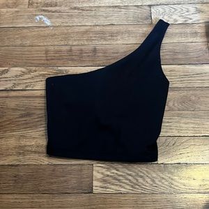 One shoulder crop top